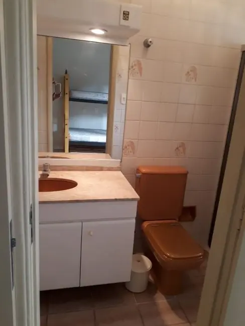 Apartamento com 3 quartos à venda, 101m2 em Jardim Las Palmas, Guaruja - SP - imagem 5 Foto 5 de Apartamento com 3 quartos à venda, 101m2 em Jardim Las Palmas, Guaruja - SP