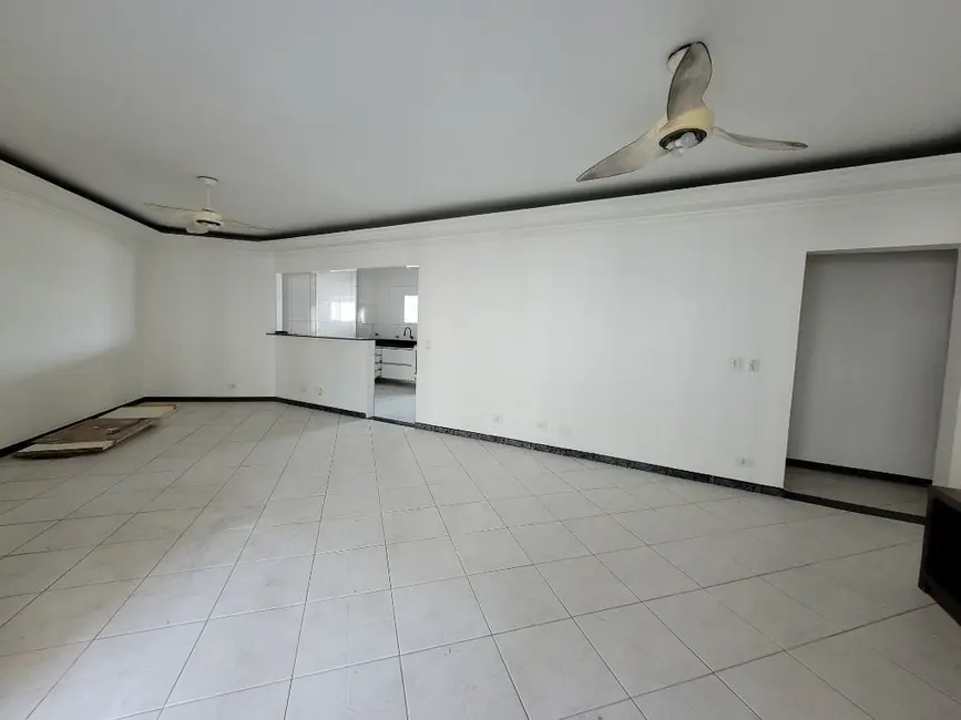 Foto 2 de Apartamento com 4 quartos à venda, 140m2 em Barra Funda, Guaruja - SP