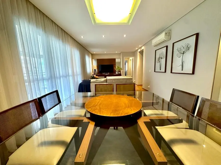 Foto 9 de Apartamento com 3 quartos à venda, 134m2 em Vila Luis Antônio, Guaruja - SP