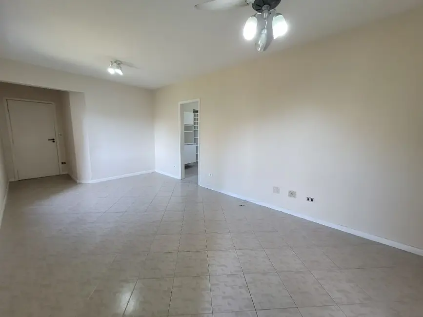 Foto 2 de Apartamento com 3 quartos à venda, 80m2 em Guaruja - SP