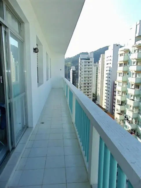 Apartamento com 4 quartos à venda, 168m2 em Vila Maia, Guaruja - SP - imagem 3 Foto 3 de Apartamento com 4 quartos à venda, 168m2 em Vila Maia, Guaruja - SP