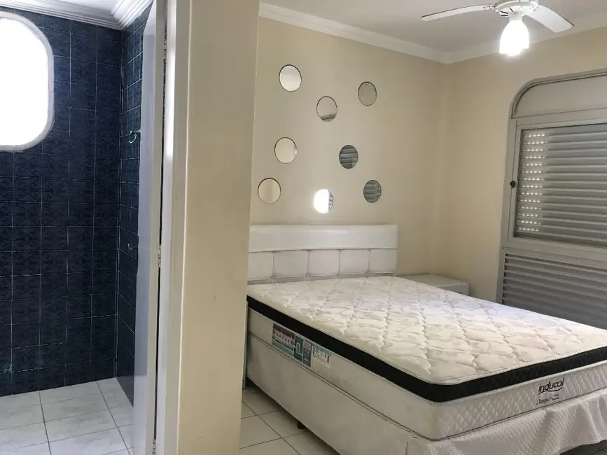 Foto 9 de Apartamento com 3 quartos à venda, 110m2 em Guaruja - SP