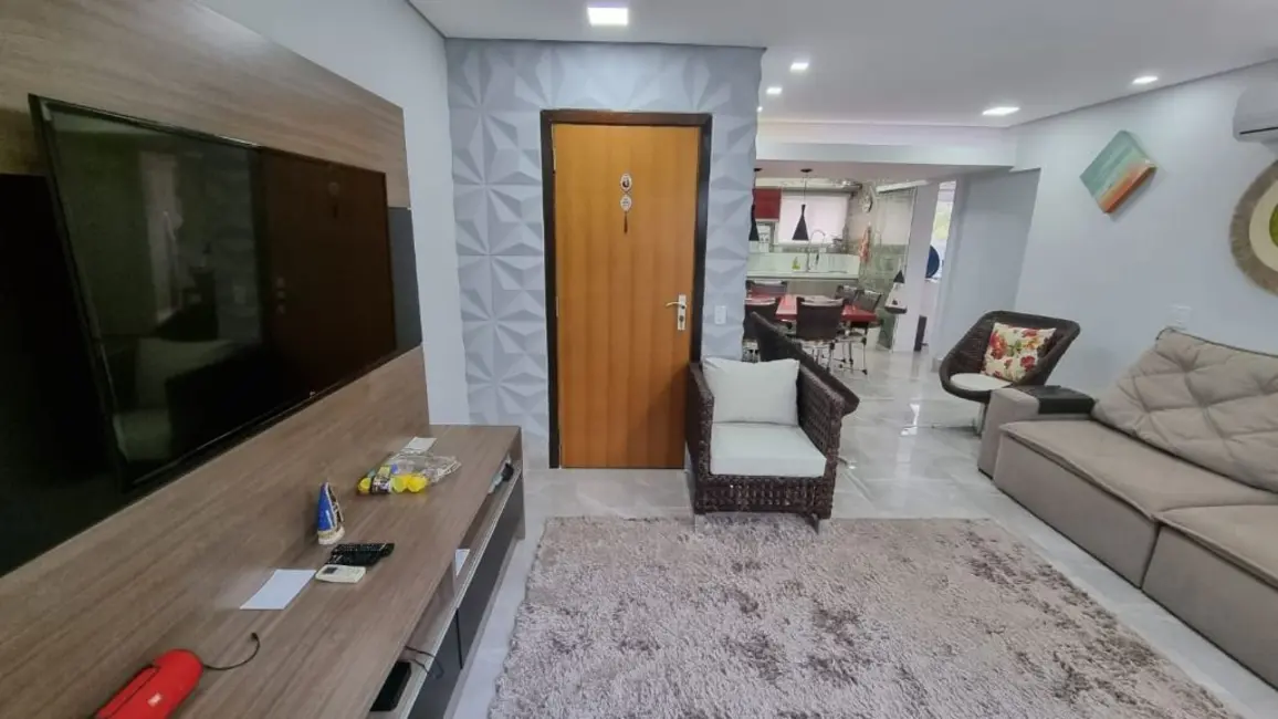 Foto 3 de Apartamento com 4 quartos à venda, 130m2 em Barra Funda, Guaruja - SP