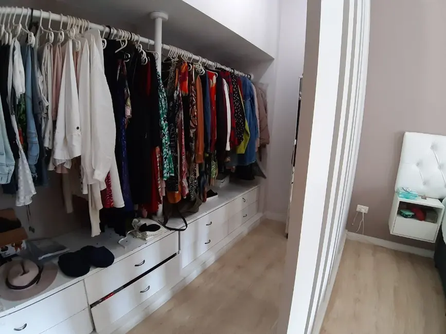 Apartamento com 3 quartos à venda, 140m2 em Barra Funda, Guaruja - SP - imagem 9 Foto 9 de Apartamento com 3 quartos à venda, 140m2 em Barra Funda, Guaruja - SP