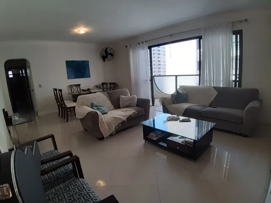 Apartamento com 3 quartos à venda, 140m2 em Barra Funda, Guaruja - SP - imagem 3 Foto 3 de Apartamento com 3 quartos à venda, 140m2 em Barra Funda, Guaruja - SP
