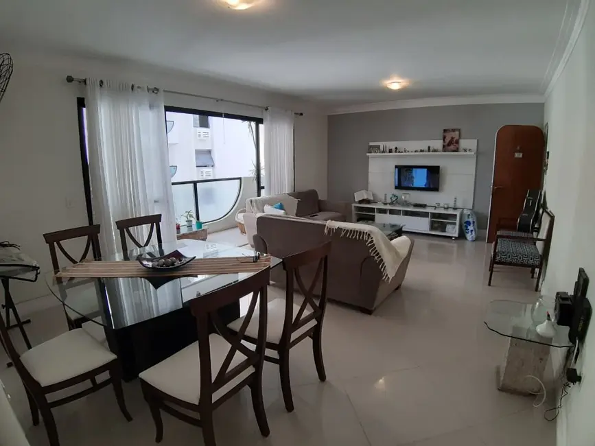 Apartamento com 3 quartos à venda, 140m2 em Barra Funda, Guaruja - SP - imagem 4 Foto 4 de Apartamento com 3 quartos à venda, 140m2 em Barra Funda, Guaruja - SP