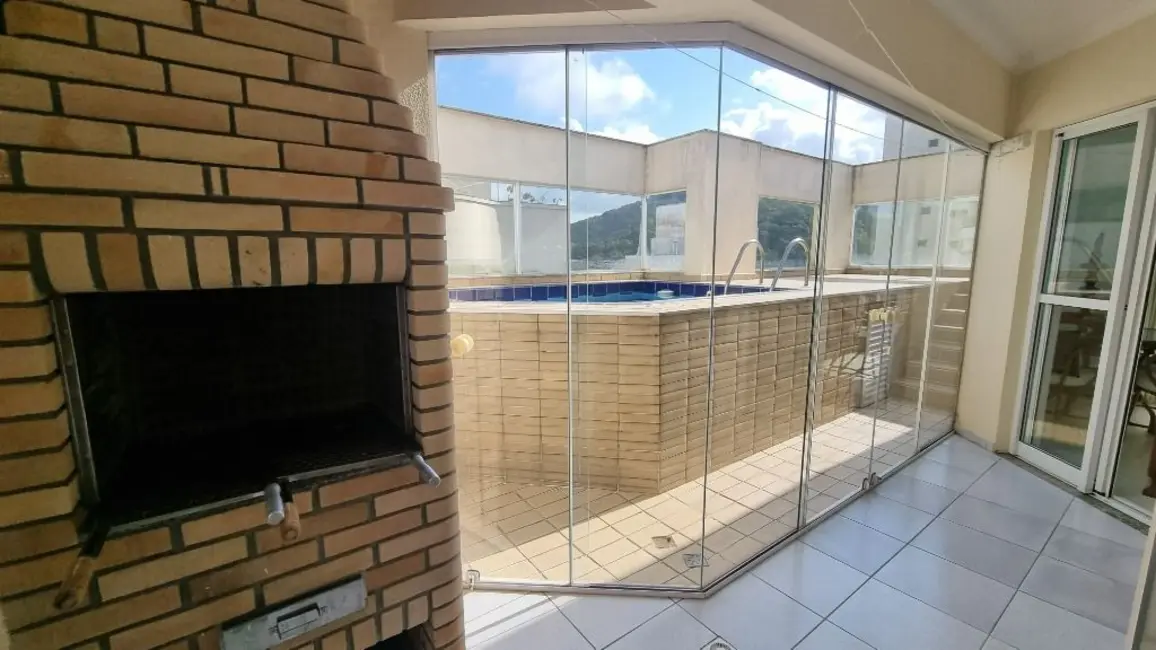 Cobertura com 3 quartos à venda, 170m2 em Guaruja - SP - imagem 4 Foto 4 de Cobertura com 3 quartos à venda, 170m2 em Guaruja - SP