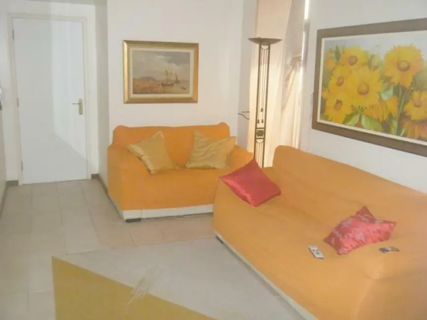Apartamento com 3 quartos à venda, 181m2 em Guaruja - SP - imagem 3 Foto 3 de Apartamento com 3 quartos à venda, 181m2 em Guaruja - SP