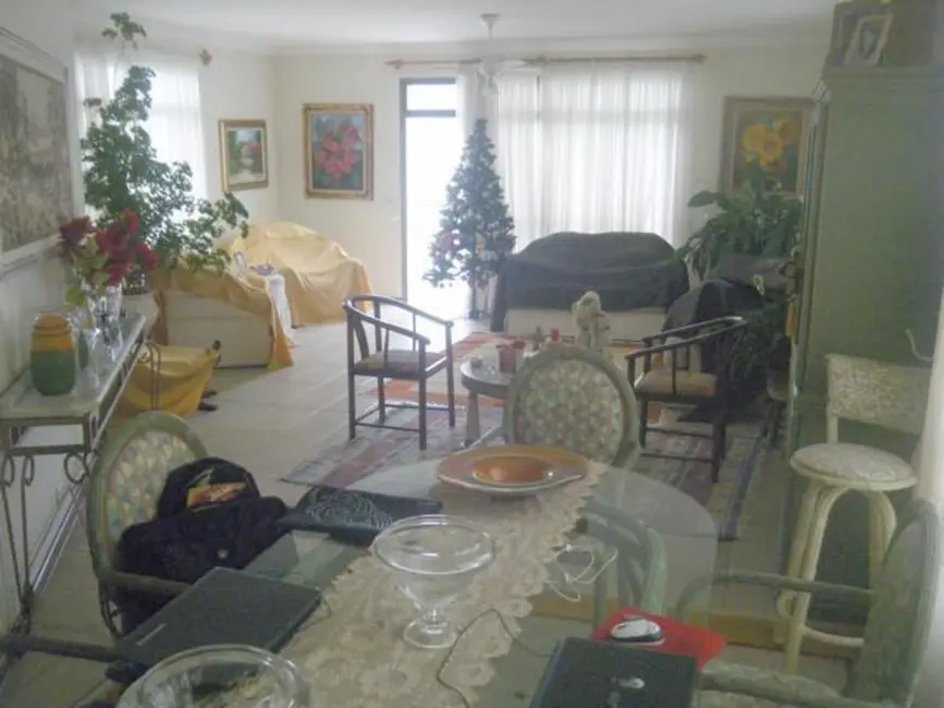 Apartamento com 3 quartos à venda, 181m2 em Guaruja - SP - imagem 4 Foto 4 de Apartamento com 3 quartos à venda, 181m2 em Guaruja - SP