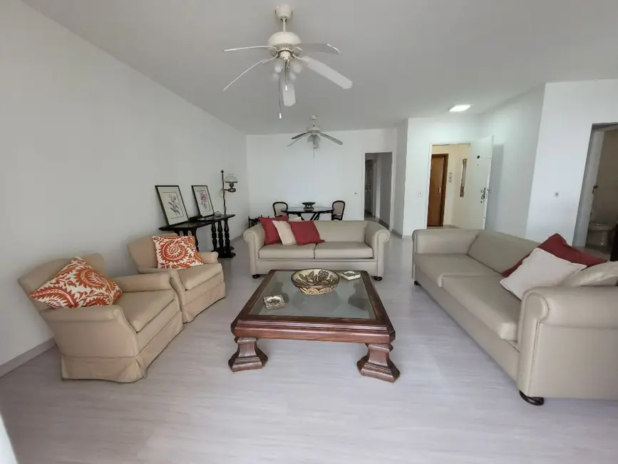 Apartamento com 4 quartos à venda, 249m2 em Guaruja - SP - imagem 3 Foto 3 de Apartamento com 4 quartos à venda, 249m2 em Guaruja - SP