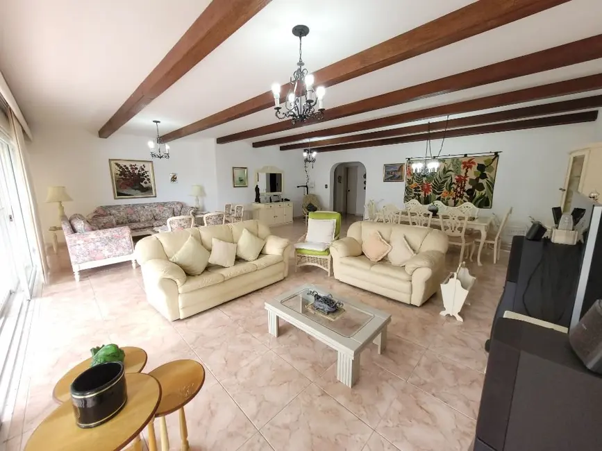Foto 5 de Apartamento com 4 quartos à venda, 250m2 em Guaruja - SP