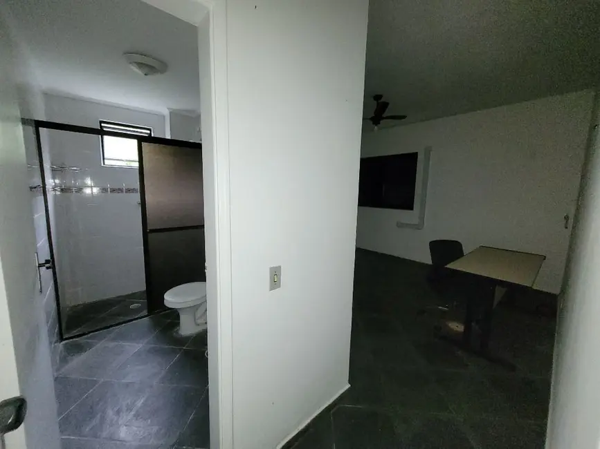 Apartamento com 3 quartos à venda, 134m2 em Barra Funda, Guaruja - SP - imagem 4 Foto 4 de Apartamento com 3 quartos à venda, 134m2 em Barra Funda, Guaruja - SP