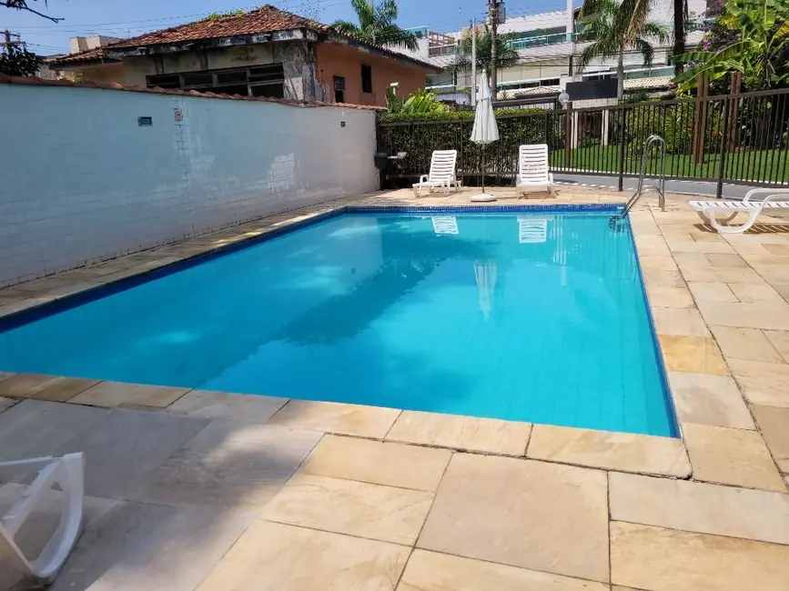 Foto 1 de Apartamento com 2 quartos à venda, 85m2 em Jardim Las Palmas, Guaruja - SP
