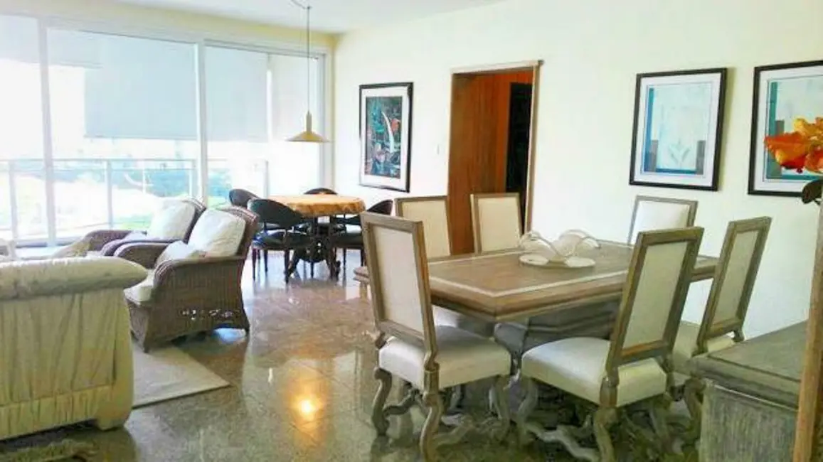 Apartamento com 4 quartos à venda, 200m2 em Guaruja - SP - imagem 6 Foto 6 de Apartamento com 4 quartos à venda, 200m2 em Guaruja - SP