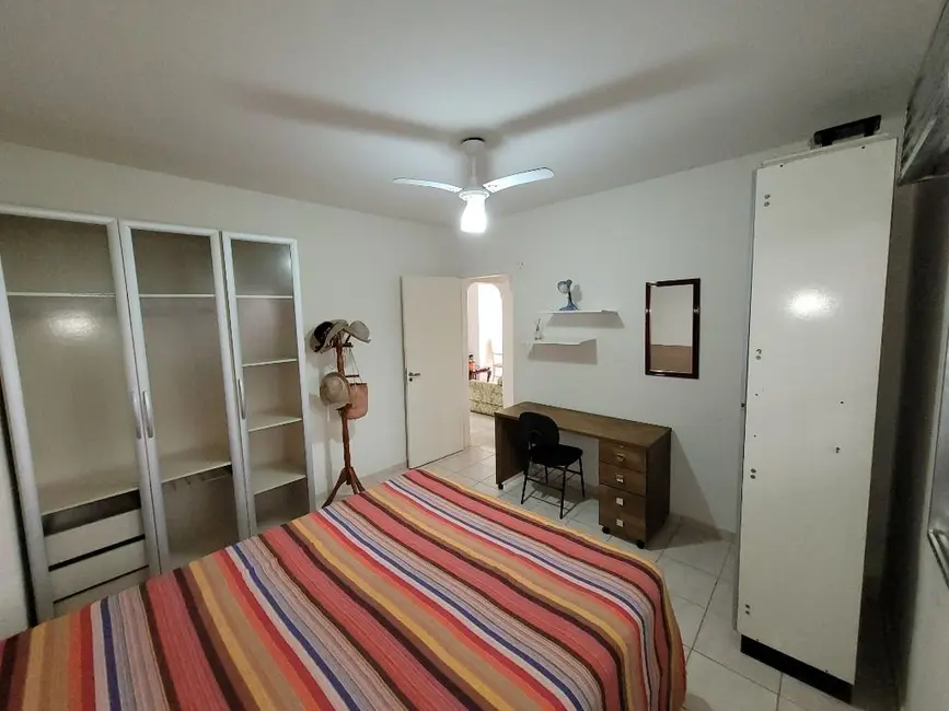 Foto 9 de Apartamento com 2 quartos à venda, 90m2 em Guaruja - SP
