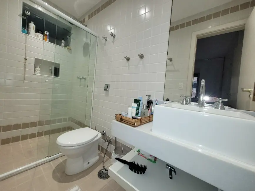 Foto 9 de Apartamento com 3 quartos para alugar, 120m2 em Guaruja - SP