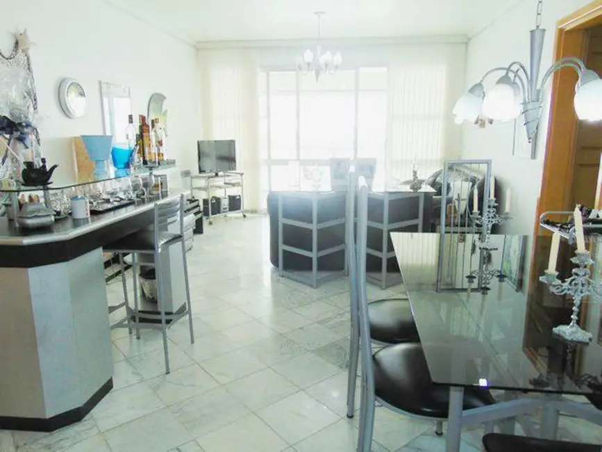 Foto 6 de Apartamento com 3 quartos à venda, 140m2 em Jardim Astúrias, Guaruja - SP