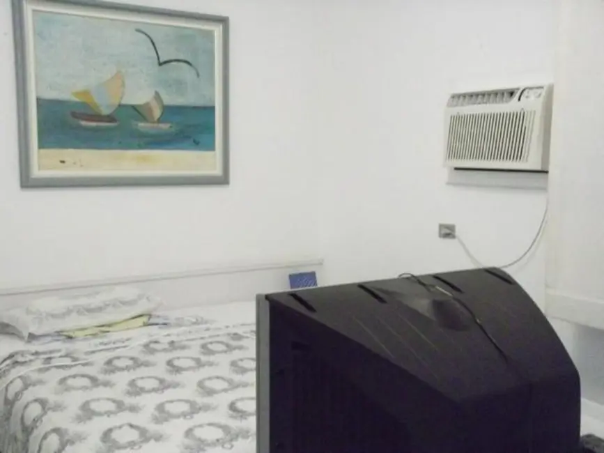 Foto 9 de Apartamento com 3 quartos à venda, 200m2 em Guaruja - SP