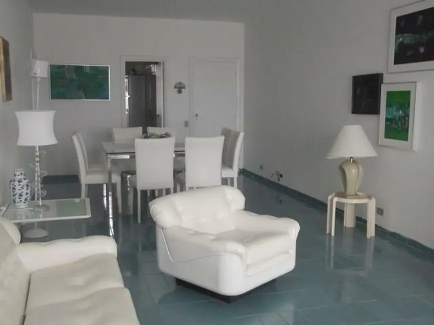 Foto 2 de Apartamento com 3 quartos à venda, 200m2 em Guaruja - SP