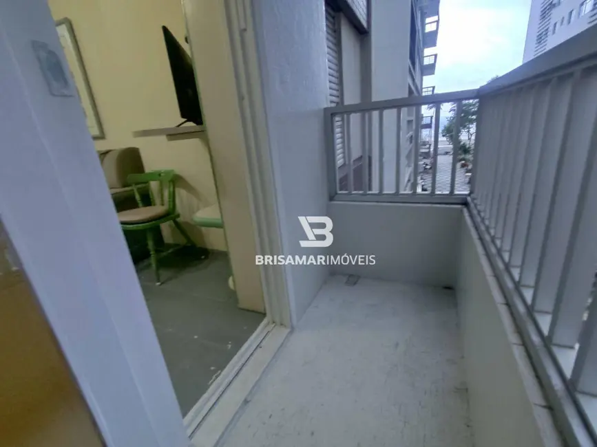 Foto 8 de Apartamento com 2 quartos para alugar, 75m2 em Guaruja - SP