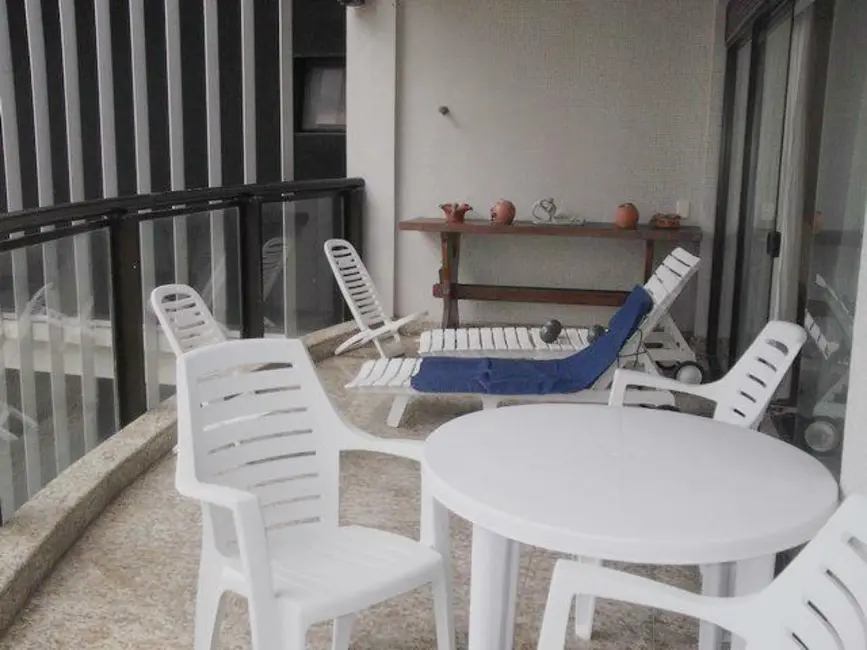 Foto 2 de Apartamento com 3 quartos à venda e para alugar, 200m2 em Vila Luis Antônio, Guaruja - SP