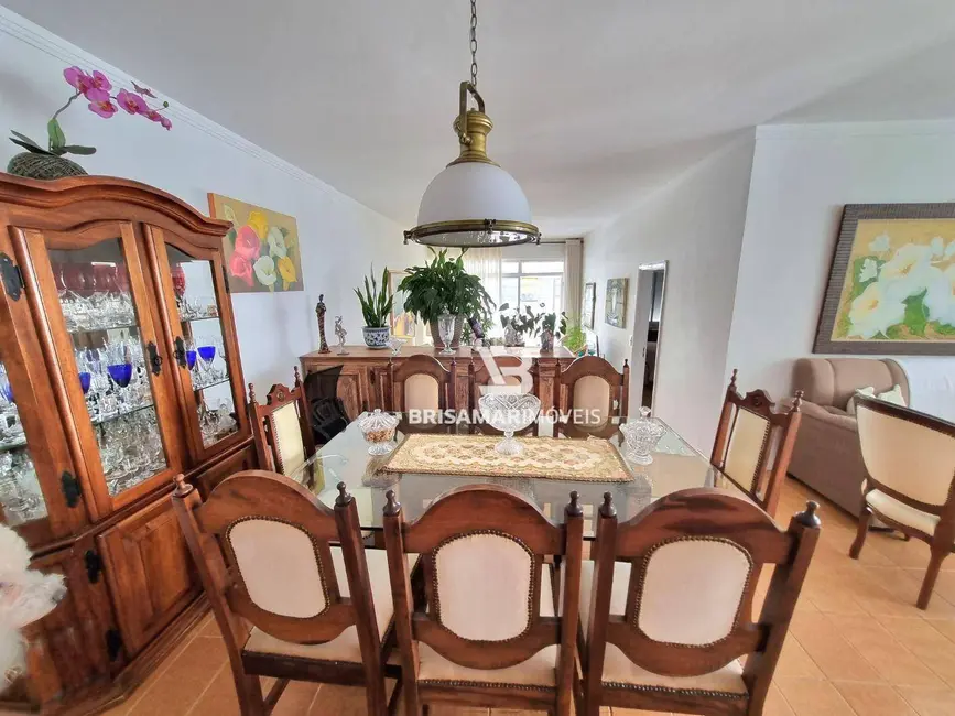 Apartamento com 3 quartos à venda, 160m2 em Barra Funda, Guaruja - SP - imagem 3 Foto 3 de Apartamento com 3 quartos à venda, 160m2 em Barra Funda, Guaruja - SP