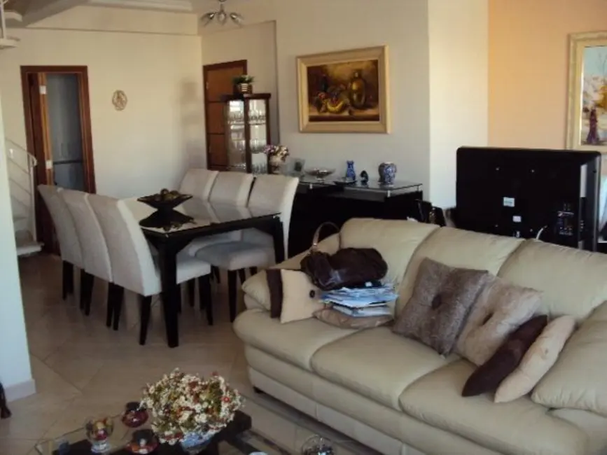 Cobertura com 3 quartos à venda, 270m2 em Barra Funda, Guaruja - SP - imagem 4 Foto 4 de Cobertura com 3 quartos à venda, 270m2 em Barra Funda, Guaruja - SP