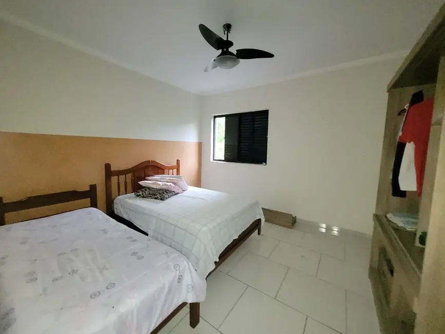 Apartamento com 3 quartos à venda, 134m2 em Barra Funda, Guaruja - SP - imagem 5 Foto 5 de Apartamento com 3 quartos à venda, 134m2 em Barra Funda, Guaruja - SP
