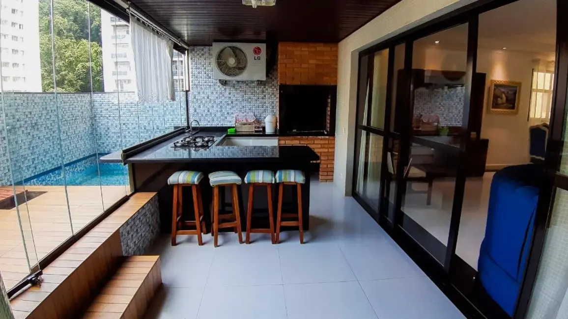 Apartamento com 4 quartos à venda, 190m2 em Barra Funda, Guaruja - SP - imagem 1 Foto 1 de Apartamento com 4 quartos à venda, 190m2 em Barra Funda, Guaruja - SP