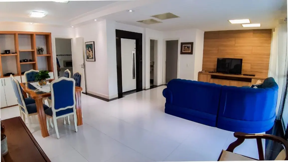 Apartamento com 4 quartos à venda, 190m2 em Barra Funda, Guaruja - SP - imagem 5 Foto 5 de Apartamento com 4 quartos à venda, 190m2 em Barra Funda, Guaruja - SP