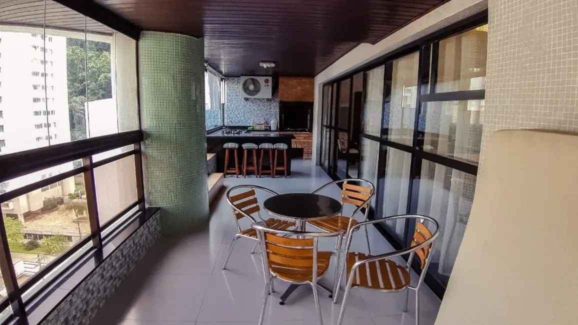 Apartamento com 4 quartos à venda, 190m2 em Barra Funda, Guaruja - SP - imagem 6 Foto 6 de Apartamento com 4 quartos à venda, 190m2 em Barra Funda, Guaruja - SP