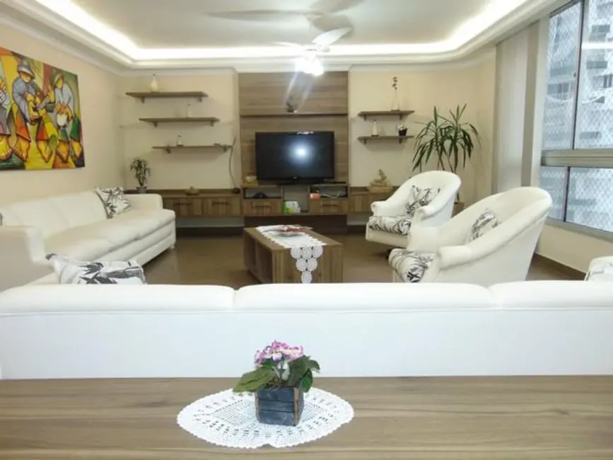 Foto 3 de Apartamento com 3 quartos à venda, 140m2 em Guaruja - SP