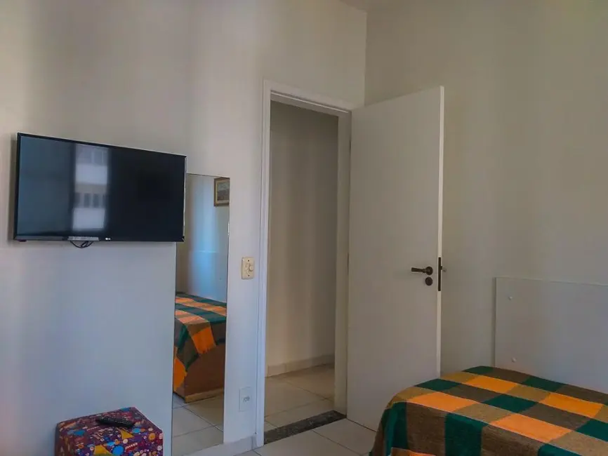 Foto 9 de Apartamento com 3 quartos à venda, 97m2 em Guaruja - SP