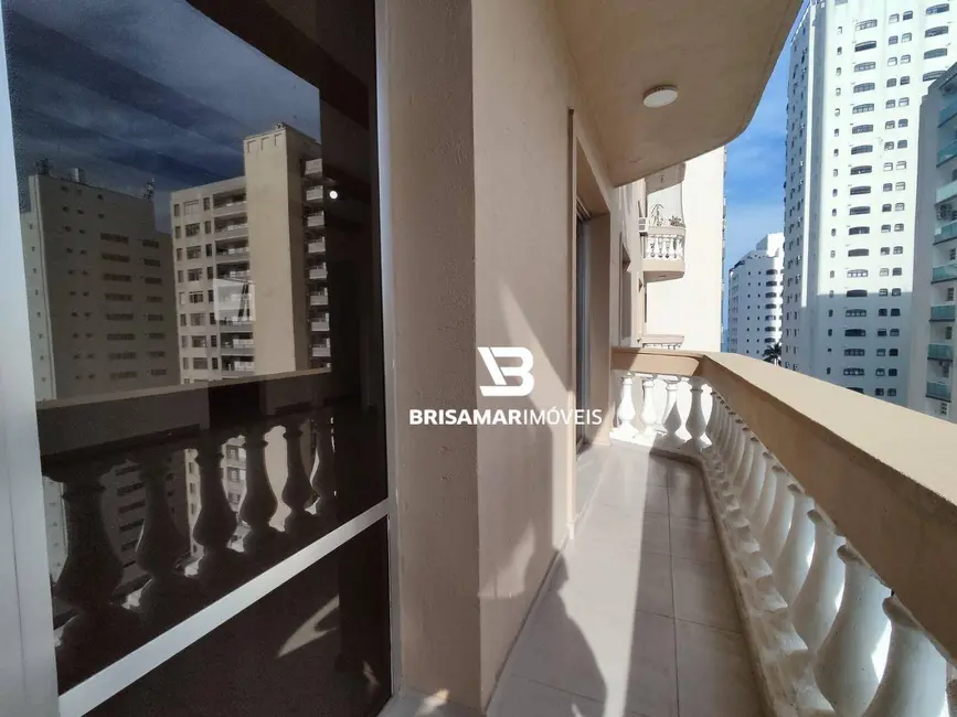 Foto 7 de Apartamento com 3 quartos à venda, 130m2 em Guaruja - SP