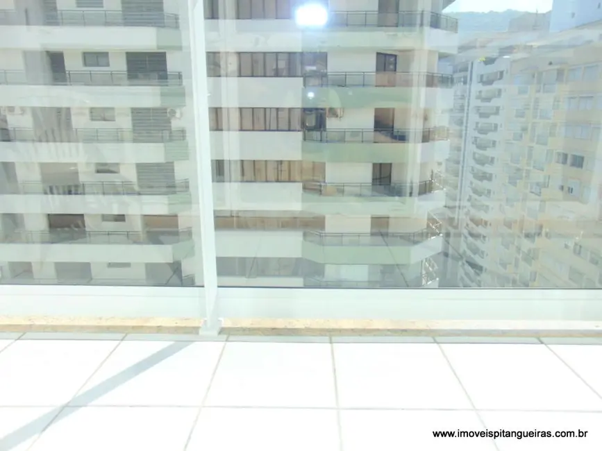Apartamento com 3 quartos à venda, 170m2 em Barra Funda, Guaruja - SP - imagem 3 Foto 3 de Apartamento com 3 quartos à venda, 170m2 em Barra Funda, Guaruja - SP