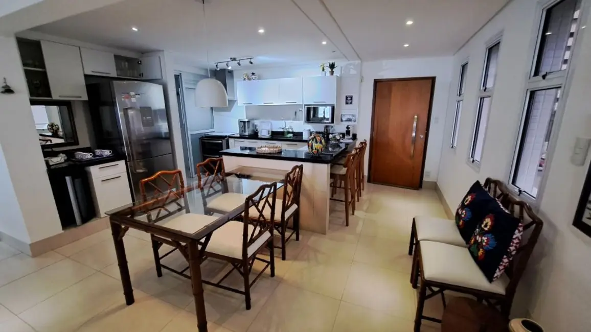 Apartamento com 2 quartos à venda, 100m2 em Vila Luis Antônio, Guaruja - SP - imagem 5 Foto 5 de Apartamento com 2 quartos à venda, 100m2 em Vila Luis Antônio, Guaruja - SP