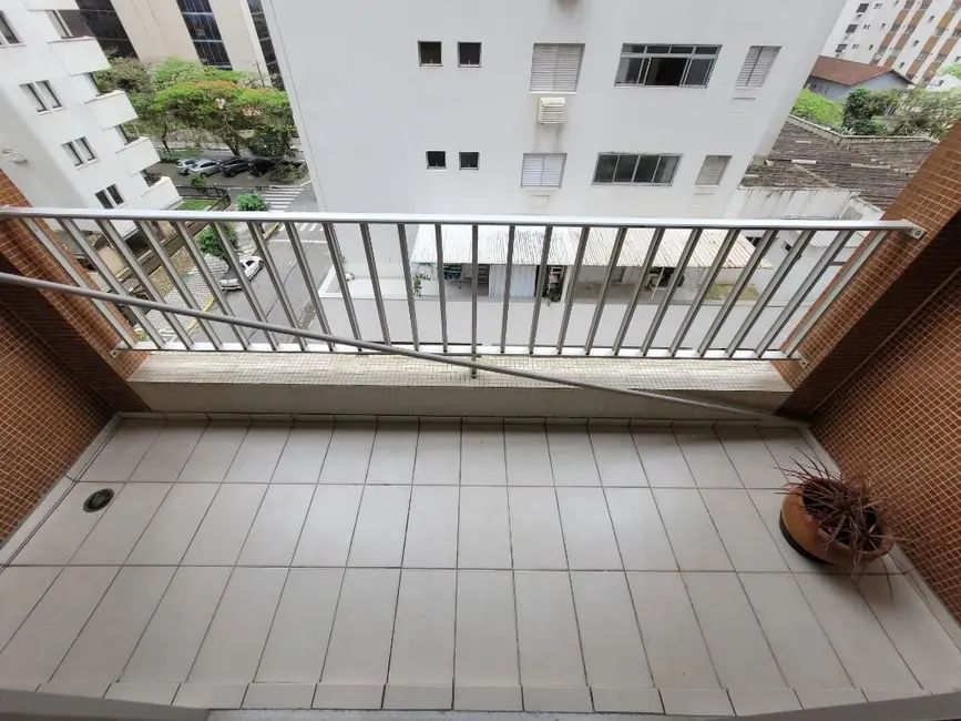 Apartamento com 1 quarto à venda, 50m2 em Barra Funda, Guaruja - SP - imagem 6 Foto 6 de Apartamento com 1 quarto à venda, 50m2 em Barra Funda, Guaruja - SP