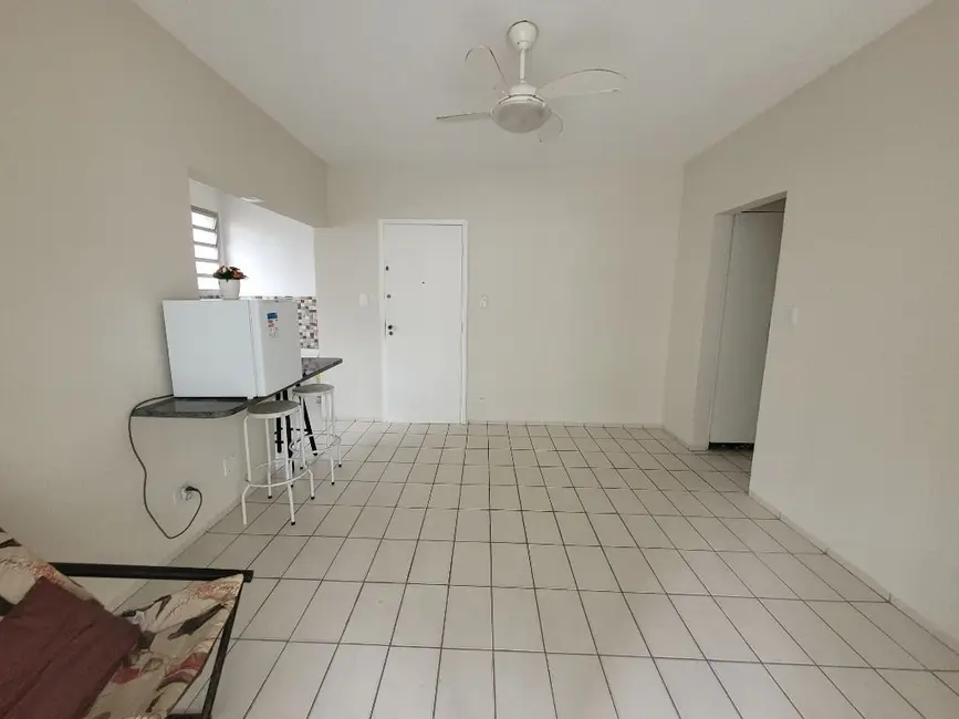 Apartamento com 1 quarto à venda, 50m2 em Barra Funda, Guaruja - SP - imagem 2 Foto 2 de Apartamento com 1 quarto à venda, 50m2 em Barra Funda, Guaruja - SP