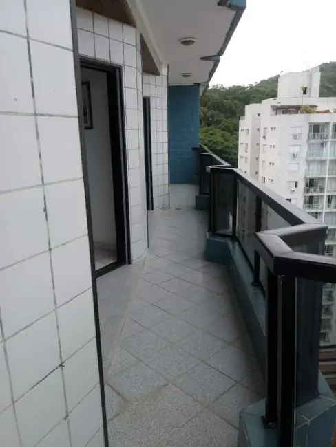 Apartamento com 3 quartos à venda, 140m2 em Barra Funda, Guaruja - SP - imagem 6 Foto 6 de Apartamento com 3 quartos à venda, 140m2 em Barra Funda, Guaruja - SP