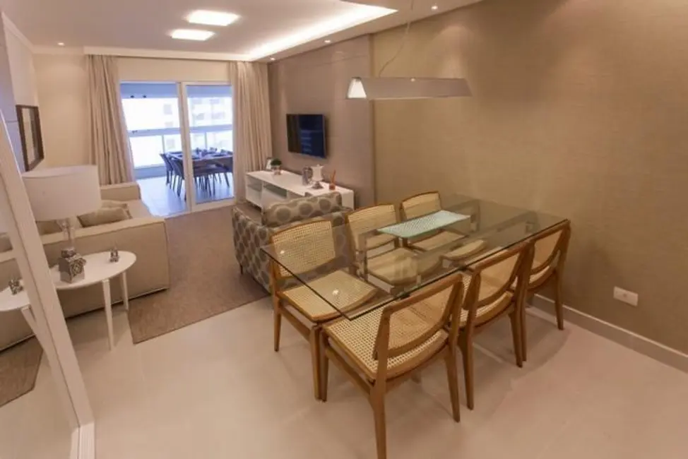 Apartamento com 3 quartos à venda, 219m2 em Guaruja - SP - imagem 8 Foto 8 de Apartamento com 3 quartos à venda, 219m2 em Guaruja - SP