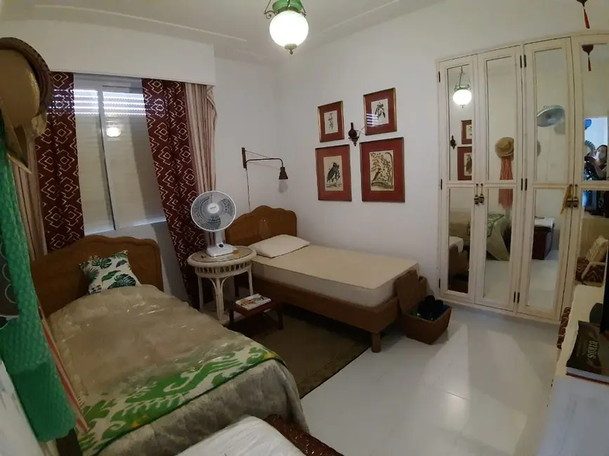 Apartamento com 3 quartos à venda, 160m2 em Guaruja - SP - imagem 9 Foto 9 de Apartamento com 3 quartos à venda, 160m2 em Guaruja - SP