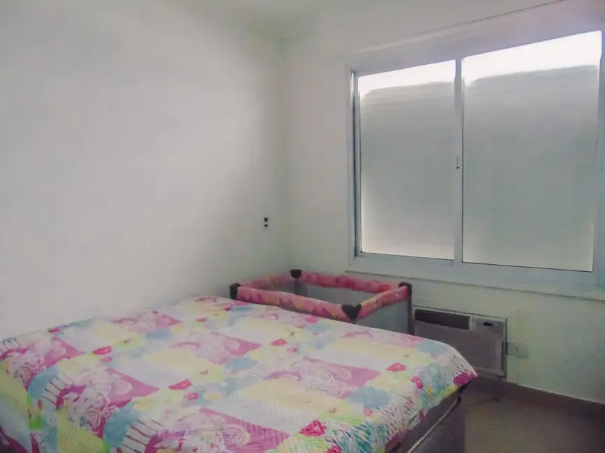 Foto 9 de Apartamento com 3 quartos à venda, 140m2 em Guaruja - SP