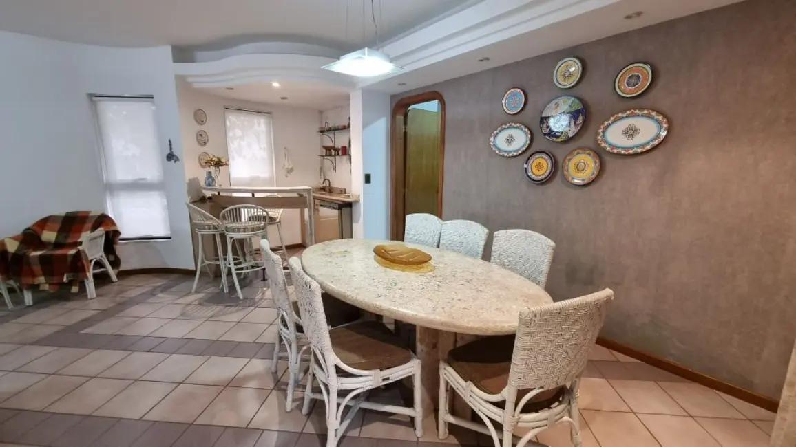 Apartamento com 3 quartos à venda, 130m2 em Barra Funda, Guaruja - SP - imagem 5 Foto 5 de Apartamento com 3 quartos à venda, 130m2 em Barra Funda, Guaruja - SP