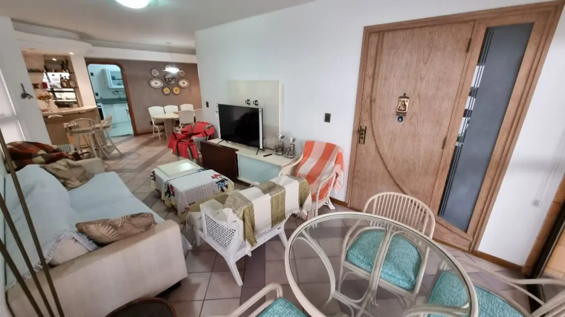 Apartamento com 3 quartos à venda, 130m2 em Barra Funda, Guaruja - SP - imagem 3 Foto 3 de Apartamento com 3 quartos à venda, 130m2 em Barra Funda, Guaruja - SP