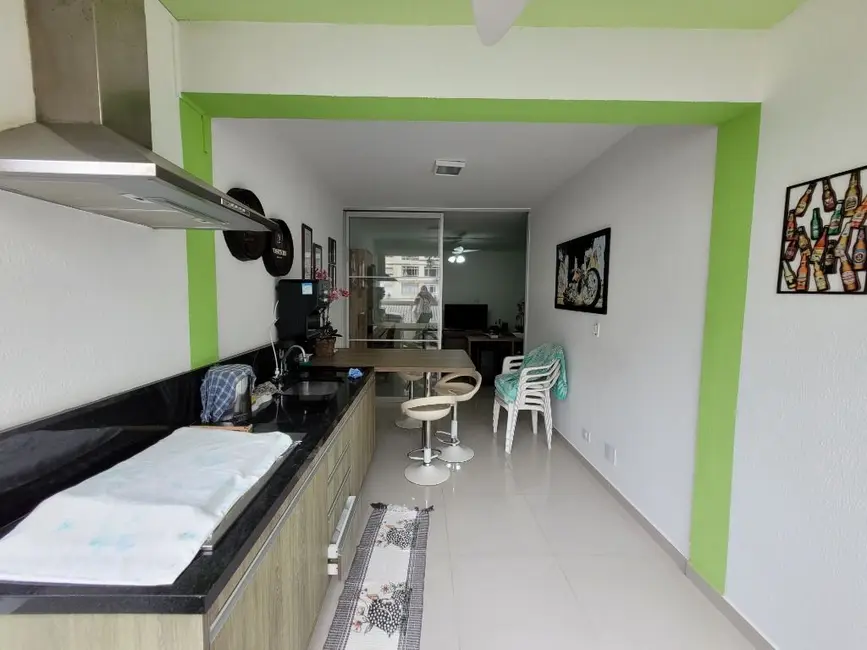 Foto 6 de Apartamento com 4 quartos à venda, 105m2 em Guaruja - SP