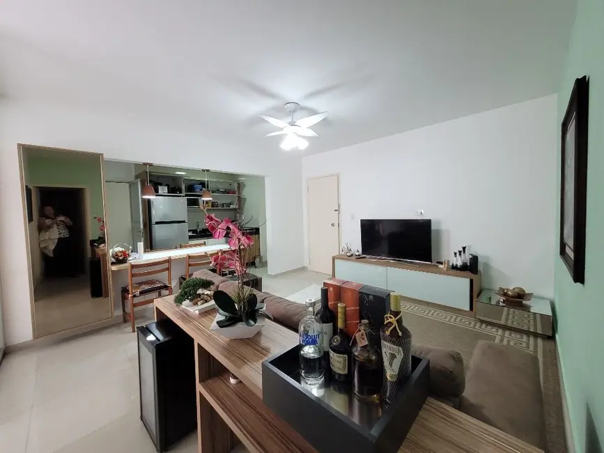 Foto 3 de Apartamento com 4 quartos à venda, 105m2 em Guaruja - SP