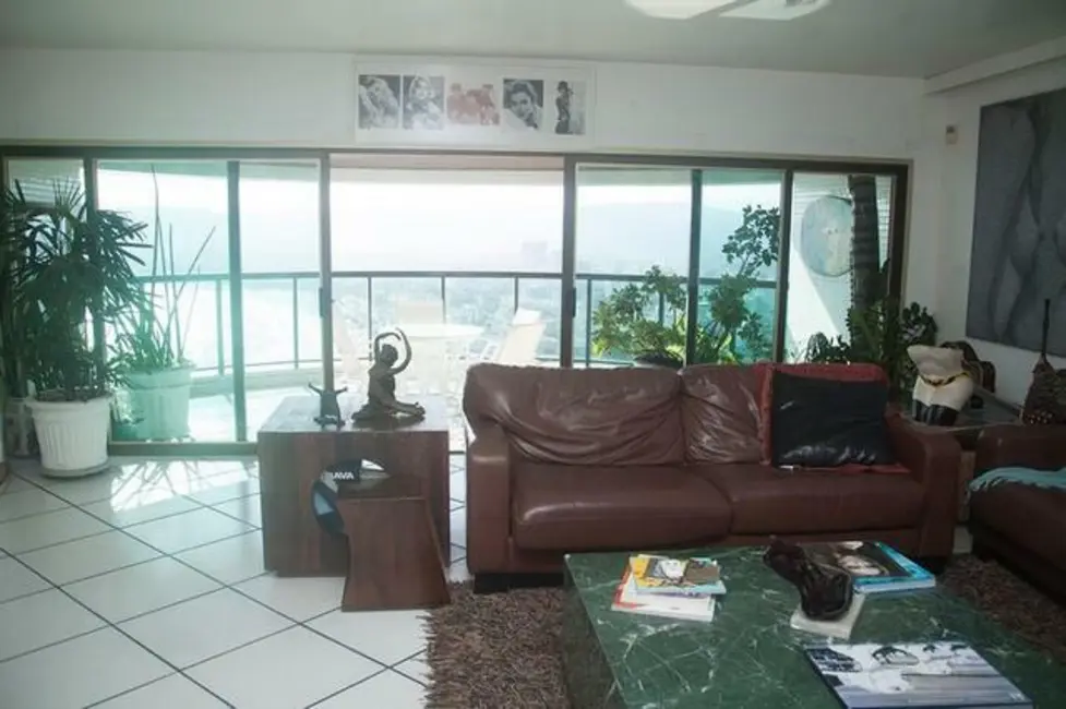 Foto 4 de Cobertura com 4 quartos à venda, 757m2 em Loteamento João Batista Julião, Guaruja - SP