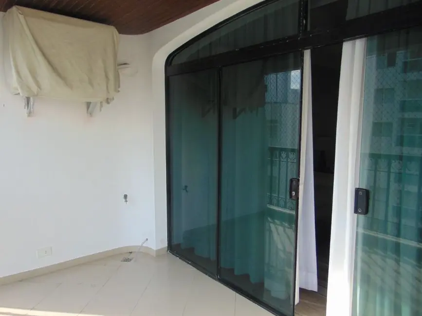 Apartamento com 3 quartos à venda, 140m2 em Barra Funda, Guaruja - SP - imagem 9 Foto 9 de Apartamento com 3 quartos à venda, 140m2 em Barra Funda, Guaruja - SP