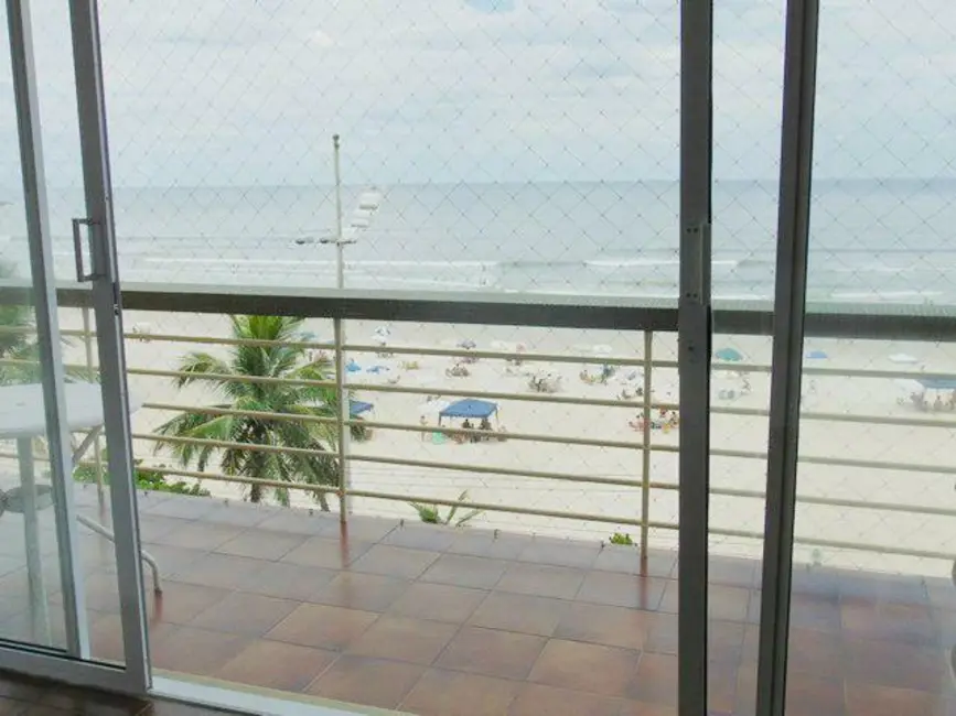 Foto 9 de Apartamento com 3 quartos à venda, 160m2 em Guaruja - SP