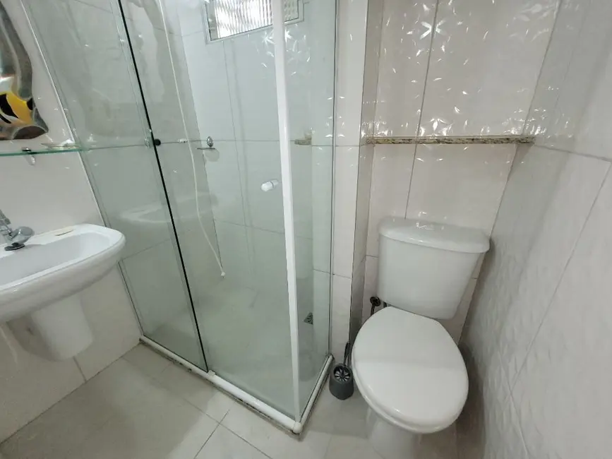 Foto 9 de Apartamento com 2 quartos à venda, 60m2 em Jardim Las Palmas, Guaruja - SP